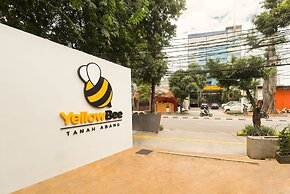 Yellow Bee Tanah Abang