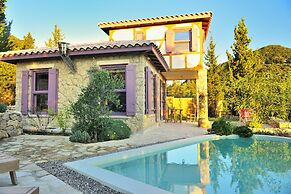 Villa Orfeas- Mounty Island Villas