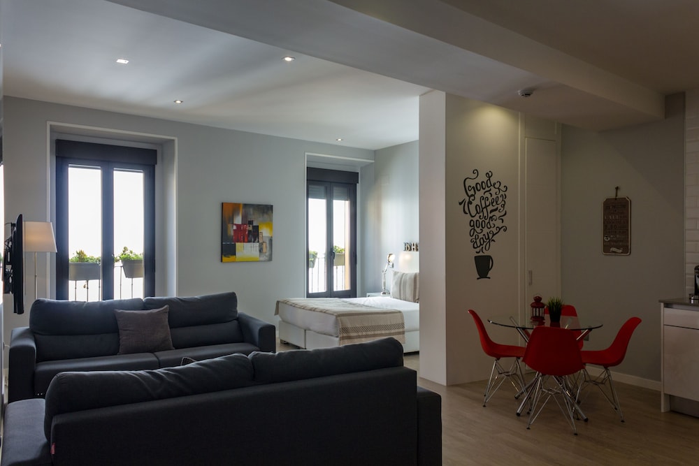 Arenal Suites