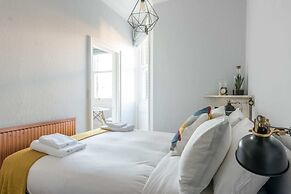Stunning Flat Near the Beach & Trains