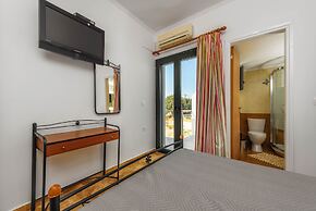 Alonaki Apartments