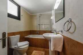 Alonaki Apartments