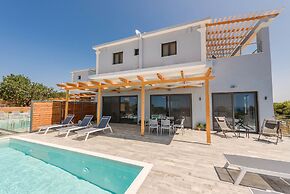Alonaki Apartments