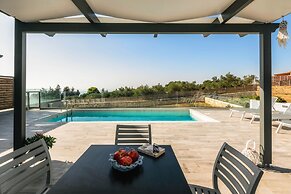 Alonaki Apartments