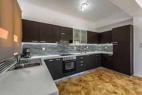 Alonaki Apartments