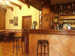 Hotel Rural Castúo
