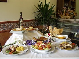 Hotel Rural Castúo