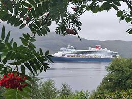 Lochview Guest House