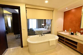 Triumph Luxury Hotel