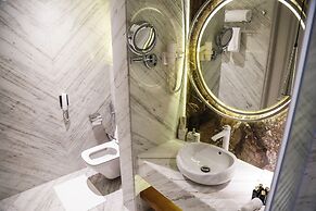 Triumph Luxury Hotel