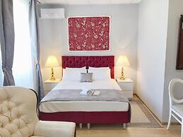 N-House Hotel
