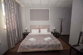 N-House Hotel