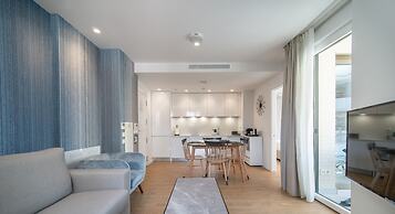 Ahoy Apartments