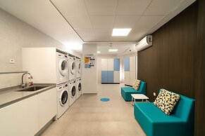 Ahoy Apartments