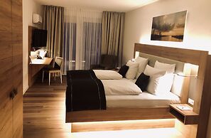 Four Stars by City Hotel