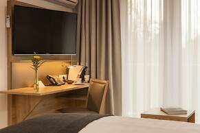 Four Stars by City Hotel