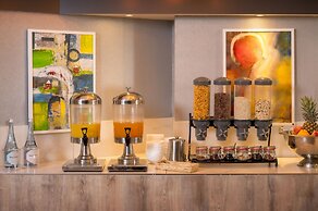 Four Stars by City Hotel