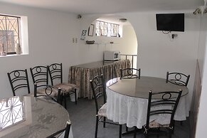 Hostal Alfredo's Palace