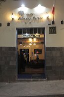 Hostal Alfredo's Palace