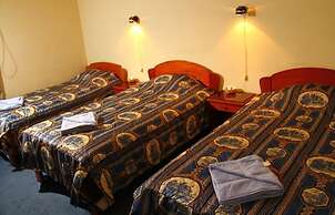 Hostal Alfredo's Palace