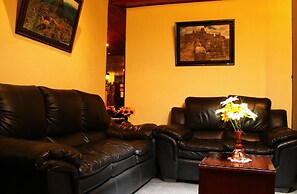 Hostal Alfredo's Palace