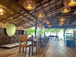 Bruce Beach Resort