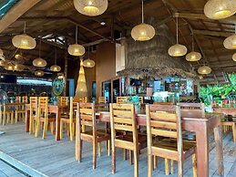 Bruce Beach Resort