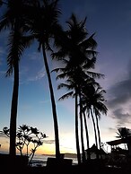 77 Sunset Plaza