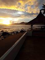 77 Sunset Plaza