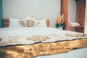 Hotel Tay Thi