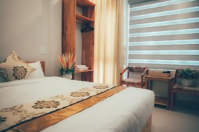 Hotel Tay Thi