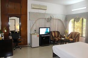 Aristocrat Inn