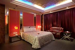 Love Star Motel