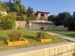 Aracelia Villas with private pools