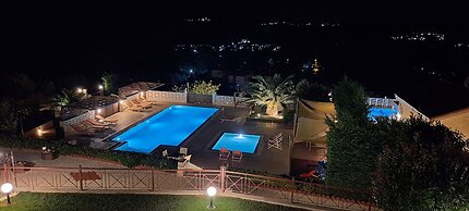 Aracelia Villas with private pools