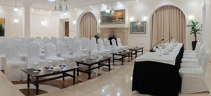 Dome Hotel