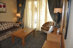 Oscar Resort Hotel