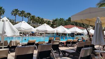 Oscar Resort Hotel