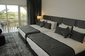 Oscar Resort Hotel