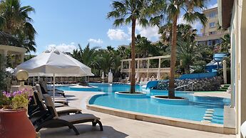 Oscar Resort Hotel
