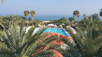 Oscar Resort Hotel