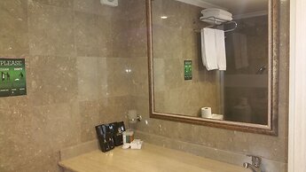 Oscar Resort Hotel
