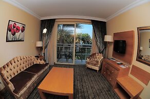 Oscar Resort Hotel