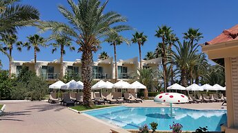 Oscar Resort Hotel