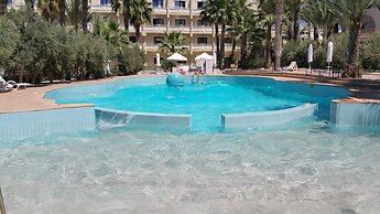 Oscar Resort Hotel