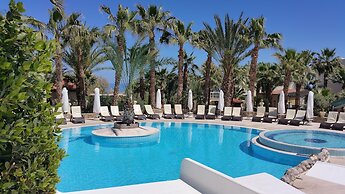 Oscar Resort Hotel