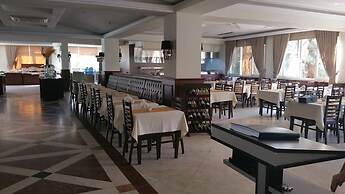 Oscar Resort Hotel