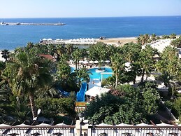 Oscar Resort Hotel
