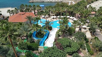 Oscar Resort Hotel