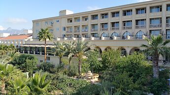 Oscar Resort Hotel